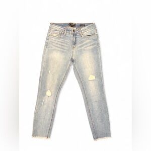 Kenneth Cole New York Jess Skinny distressed jeans | size 6 | 26” inseam